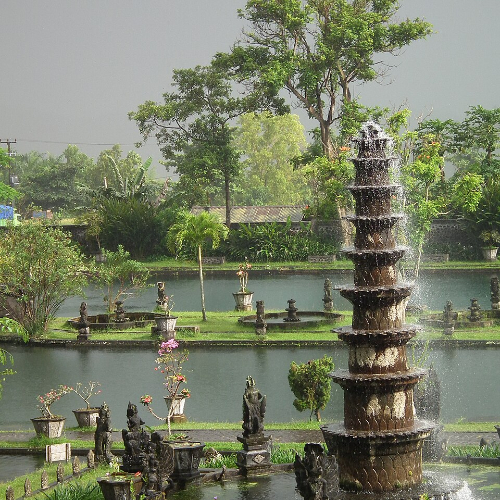 Tirta_Gangga_water_palace_Bali_Indonesia.jpg